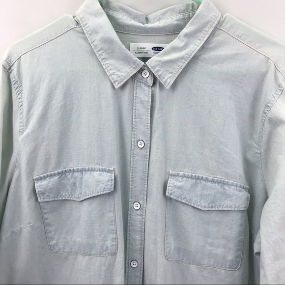 🎈Light Blue Faded Look Button Up Shirt NWT - Picture 4 of 7